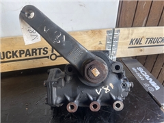 VOLVO STEERING GEAR 250353