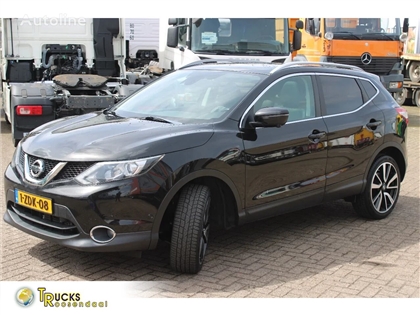 Minivan Nissan Qashqai + AUTOMATIC + NAVI