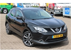 Minivan Nissan Qashqai + AUTOMATIC + NAVI