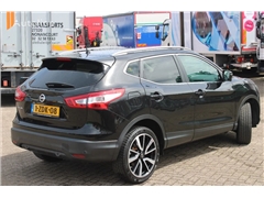 Minivan Nissan Qashqai + AUTOMATIC + NAVI