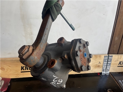 MERCEDES STEERING GEAR A9304602500