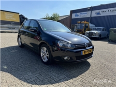 Uszkodzony hatchback Volkswagen Golf VI, 1.4 TSI e