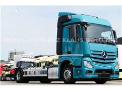 Mercedes Actros Ciężarówka podwozie Mercedes-Benz Actros 1840