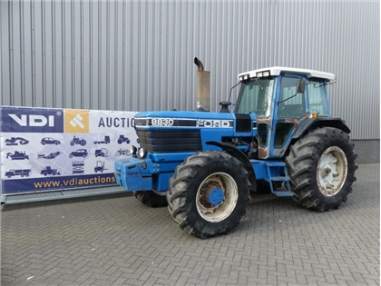 Ford 8830 4WD