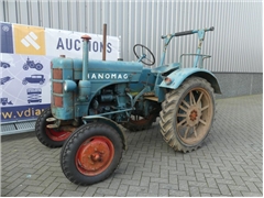 Hanomag R16