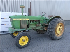 John Deere 4020