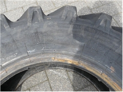 Unimog tire 10.5-18 Pirelli