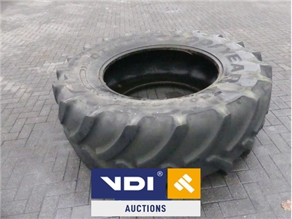 1x tractor tire Goodyear 580/70R38