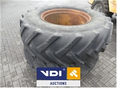 2x Continental Tractor tires 18.4R30