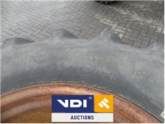 2x Continental Tractor tires 18.4R30