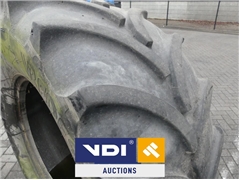 2x Tractor tire Vredestein 600/70R30