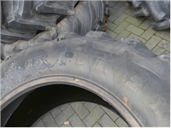 1x Michelin 650/65R42