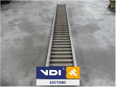 1x Loading ramp 4,10 mtr x 0,50 mtr