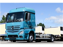 Mercedes Actros Ciężarówka podwozie Mercedes-Benz Actros 1842