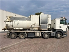 Samochód asenizacyjny Scania R420 8x2 / vacuum / p