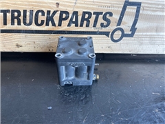 SCANIA VALVE BLOCK 2642027