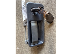 VOLVO DOOR LOCK  20398467