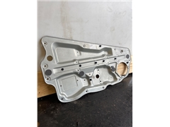 VOLVO WINDOW DOOR PLATE 84225966