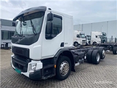 Volvo FE 320 6x2 ,chassis cabine , laatste as gestuurd e