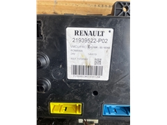 RENAULT FUSE BOX 7421939524