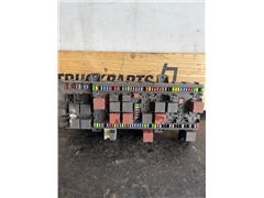 RENAULT FUSE BOX 7421939524