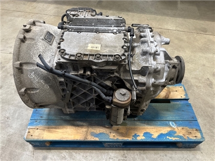 VOLVO GEARBOX AT2612F // 60150785