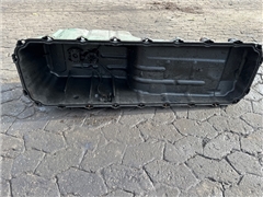 VOLVO OIL SUMP 20720870