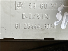 MAN ELECTRIC CENTRAL 81.25444-6074