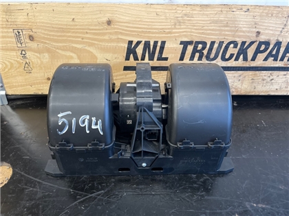 MAN HEAT BLOWER 81.61930-6102