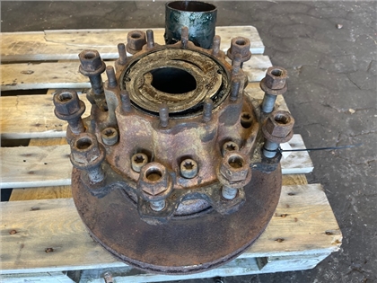 SCANIA REAR HUB 1724790