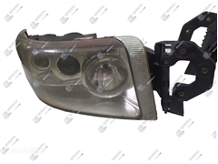 Renault REFLEKTOR LAMPA RENAULT PREMIUM PRZÓD 5010