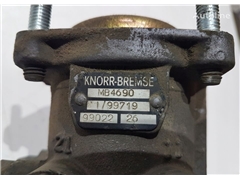 Zawór pneumatyczny Knorr-Bremse MB4690 K02878 do c