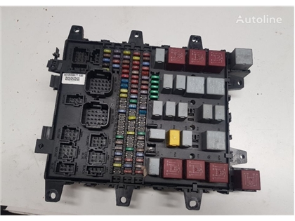 Skrzynka bezpieczników Renault 5010590677 do ciągn