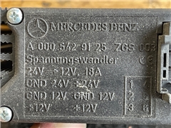 MERCEDES VOLTAGE CONVERTER A0005429125