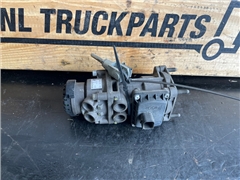 MERCEDES BRAKE VALVE A0044311506