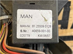 MAN LEVER SWITCH 81.25509-0128