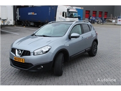 Minivan Nissan Qashqai 2.0 + AUT + CAMERA + TREKHA