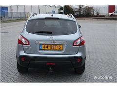 Kombi Nissan Qashqai 2.0 + AUT + CAMERA + TREKHAAK