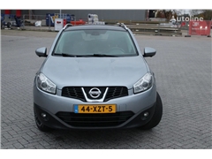 Kombi Nissan Qashqai 2.0 + AUT + CAMERA + TREKHAAK