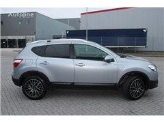 Minivan Nissan Qashqai 2.0 + AUT + CAMERA + TREKHA