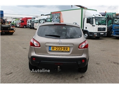 Samochód Nissan Qashqai 2.0 AUTOMATIC / CAMERA