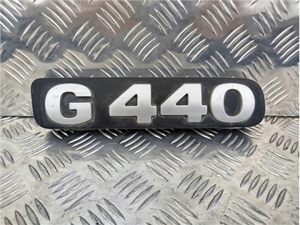 EMBLEMAT DOLNEJ ATRAPY SCANIA G 440