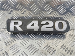 EMBLEMAT DOLNEJ ATRAPY SCANIA R 420