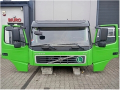 VOLVO FM13 NISKA KABINA DZIENNA 2008 EURO 5