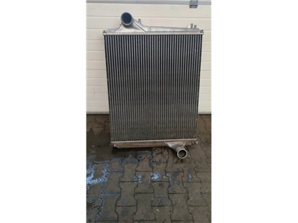 VOLVO FH4 GAMA T CHŁODNICA POWIETRZA INTERCOOLER O