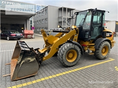 Ładowarka kołowa Caterpillar 908M