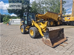 Ładowarka kołowa Caterpillar 908M