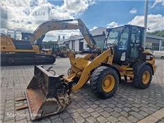 Ładowarka kołowa Caterpillar 908M