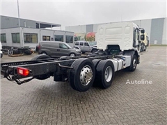 Volvo FE 320 6x2 chassis cabine, liftas en stuuras voor