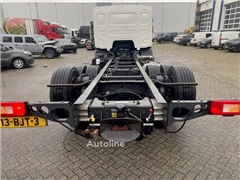 Volvo FE 320 6x2 chassis cabine, liftas en stuuras voor